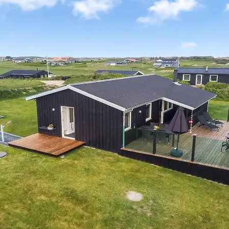 Lok - 450m From The Sea By Interhome *