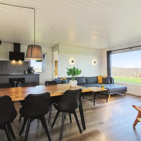 Lok - 450m From The Sea By Interhome